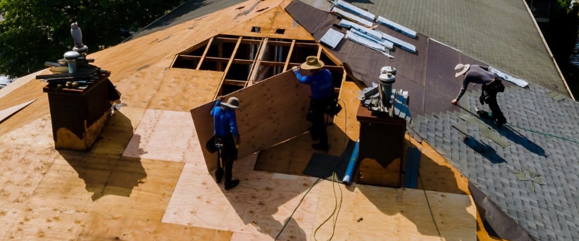 What are the 3 skills listed for a roofer?